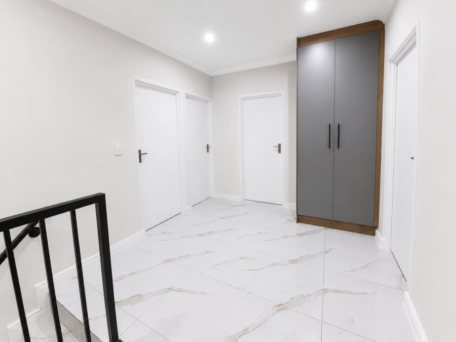 3 Bedroom Property for Sale in Sandown Western Cape
